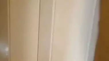 Desi mom and daughter nude in washroom viral MMS
