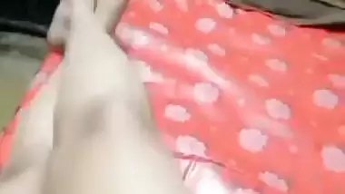 Chubby village aunty showing muskmelon big boobs