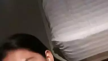 Indian sex video of office colleagues fucking in a hotel