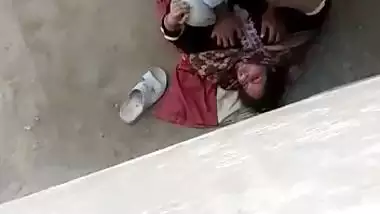 Sasur bahu xxx spy clip from Rajasthan