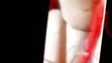 Chubby village aunty shows nude figure on video call