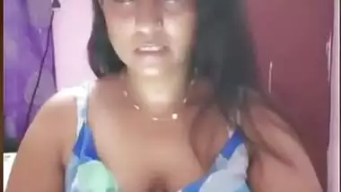 Telugu aunty Sheela on Tango live nude show for followers