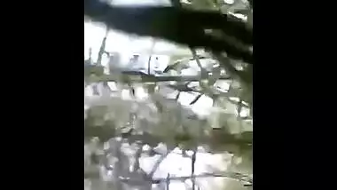 Amateur village girl’s public sex MMS