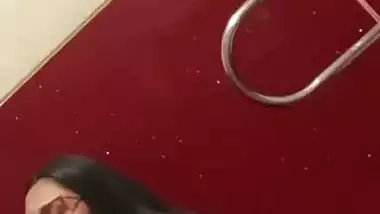 Chubby girl gives an outdoor blowjob in a cinema theatre