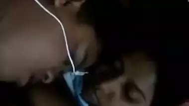 Sweet Desi girl feeding her XXX juicy boobs to her colleague MMS
